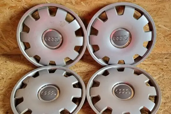 Audi A4 S4 B7 8E 8H R16 wheel hub/cap/trim 4B0601147D