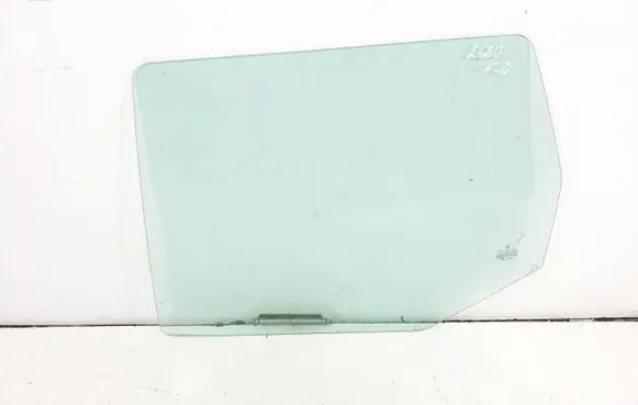 Jeep Grand Cherokee (WK) Rear door window glass