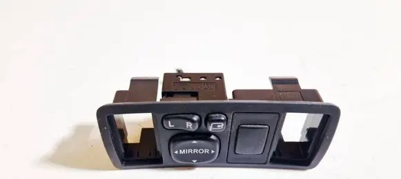 Toyota Avensis T250 Wing mirror switch 183575