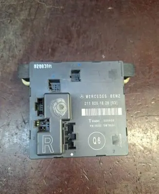 Mercedes-Benz E W211 Door control unit/module 2118201626 356806