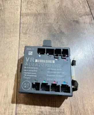 Mercedes-Benz C W204 Door control unit/module A2128203826 A2129004502 A2129028101
