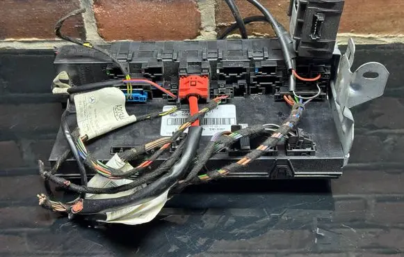 Mercedes-Benz CLK A209 C209 Fuse box set 2035454701 5DK00848675