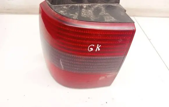 Volkswagen PASSAT B4 Rear/tail lights 3A9945257