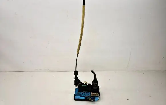 Volvo XC70 Front door lock