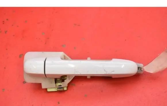 Hyundai Genesis Front door exterior handle 