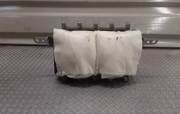 Toyota Corolla Verso AR10 Passenger airbag 