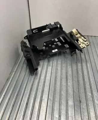 Other engine bay part