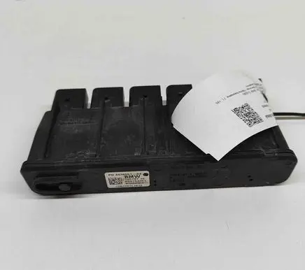 BMW 5 G30 G31 G38 Current control relay 8638551