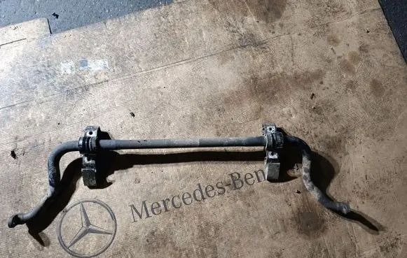 Volkswagen Touareg I Front anti-roll bar/sway bar 7L0411025D