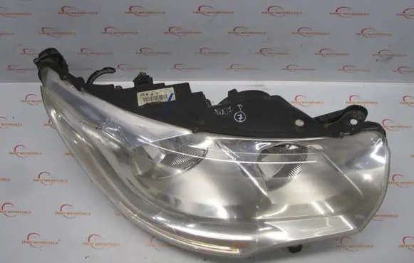 Citroen DS4 Headlight/headlamp 9674903680