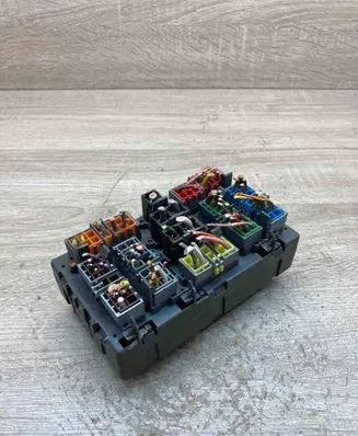 Peugeot 406 Fuse module 9459288180 S02255225611