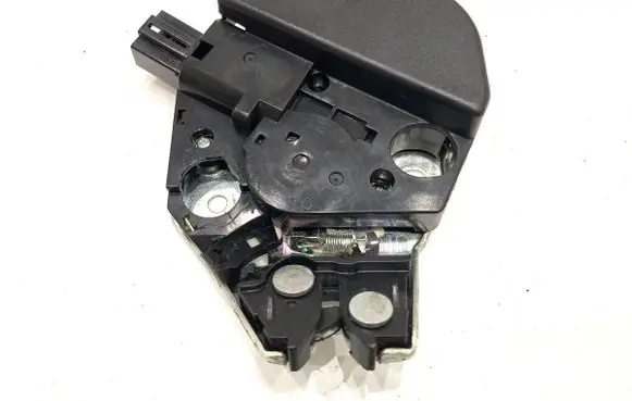 Honda Accord Tailgate exterior lock 