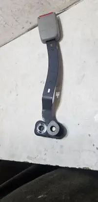 Audi A4 S4 B7 8E 8H Front seatbelt buckle 1J4858472