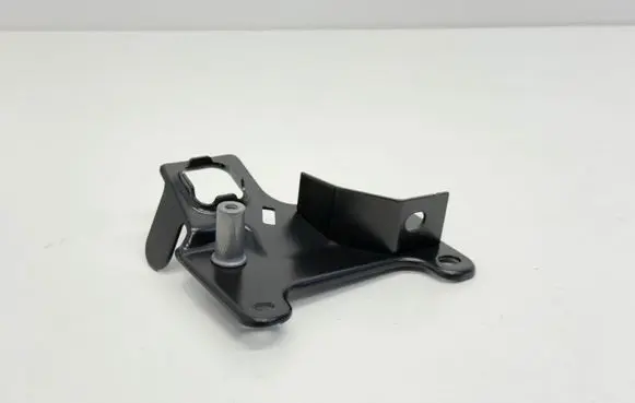 Mercedes-Benz G W463 2nd Gen Fender mounting bracket A4638807102
