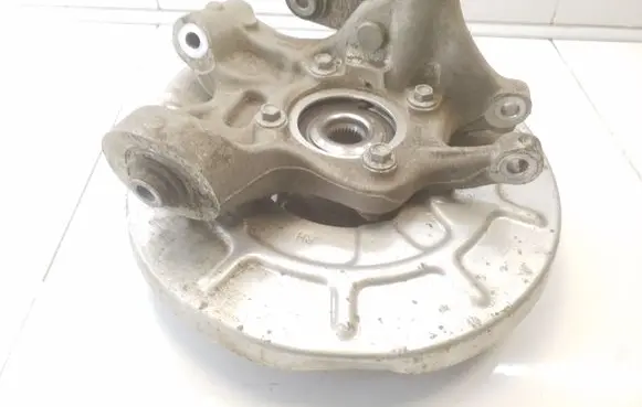 NIO ES8 Rear wheel hub spindle/knuckle P0070888 P0072641