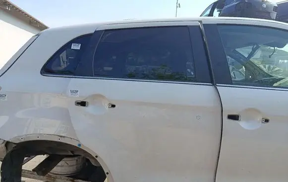 Mitsubishi ASX Rear door