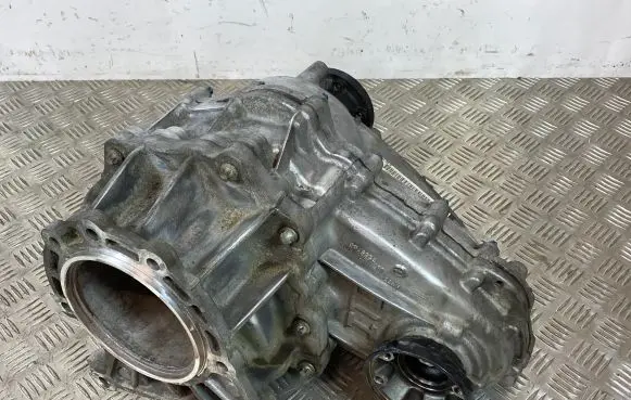 Jeep Grand Cherokee Gearbox transfer box case P52123725AB