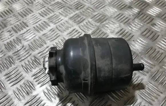 Power steering fluid tank/reservoir