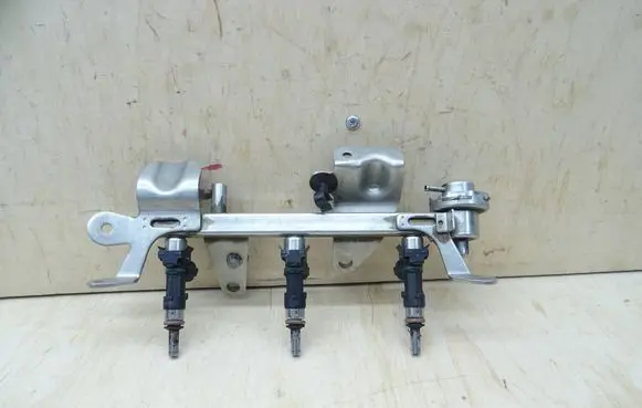 Fuel main line pipe