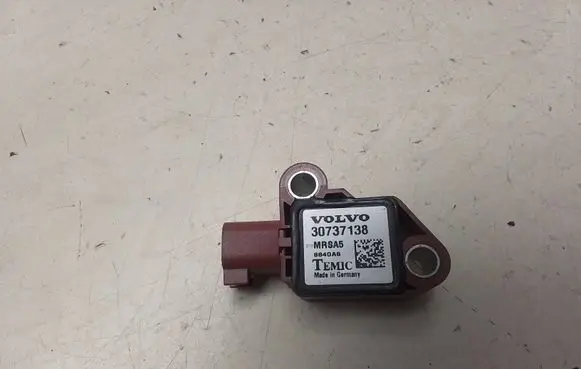 Volvo V50 Airbag deployment crash/impact sensor 30737138 MRSA5 8840A6