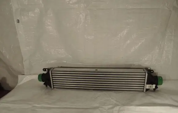 Opel Combo D Intercooler radiator 95523073