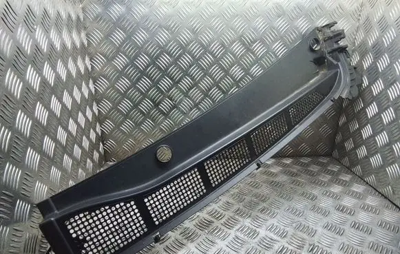Peugeot Traveller Wiper trim 9808467277 9808467377