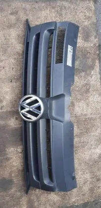 Volkswagen Multivan T5 Front bumper upper radiator grill 7E0853653