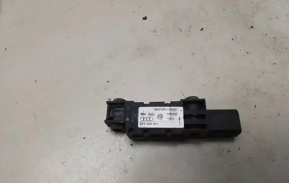 Audi A4 S4 B6 8E 8H Airbag deployment crash/impact sensor 8E0959651 0231304DS8ZB 120202