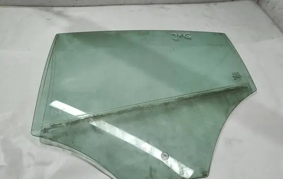 Jaguar XF X250 Front door window glass four-door 43R001582 E000199 DOT682AS2M3240