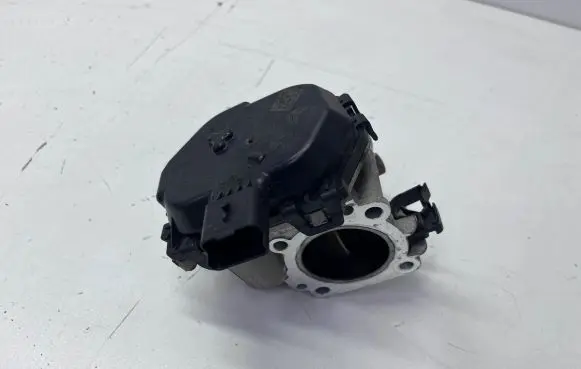 Opel Crossland X Throttle valve 983017148000