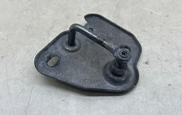 Volkswagen Caddy Engine bonnet/hood lock/latch loop/hook 3V0823185A