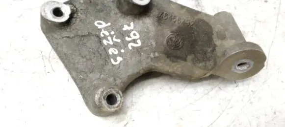 Alfa Romeo GT Gearbox mounting bracket 46458792