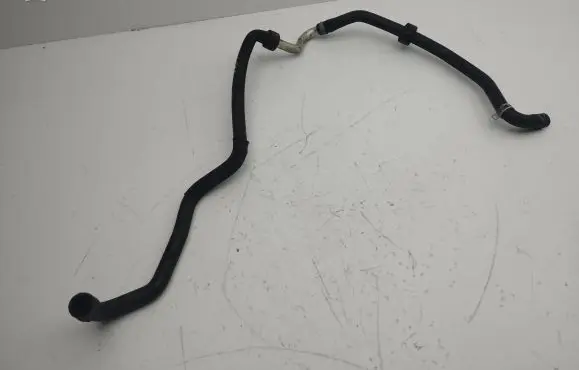 Mercedes-Benz ML W164 Engine coolant pipe/hose