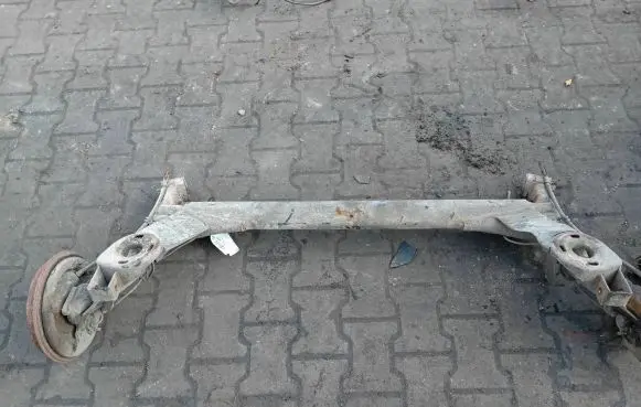 Skoda Octavia Mk1 (1U) Rear axle beam 