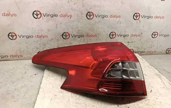 Citroen C5 Tailgate rear/tail lights 9675065780