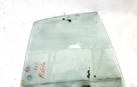 Nissan Primera Rear door window glass