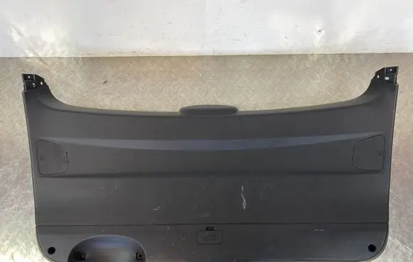 SsangYong Rexton Tailgate/boot lid cover trim 7381036000
