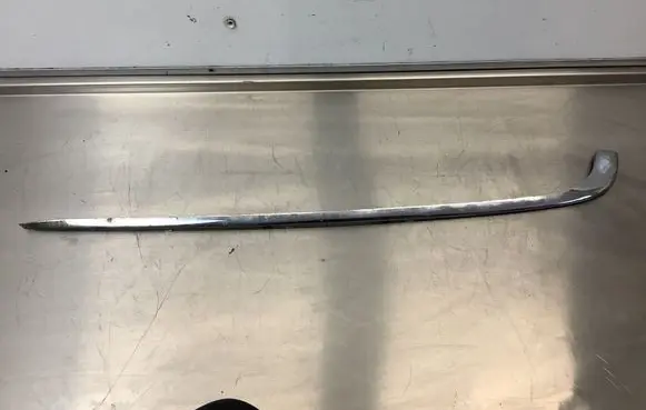 BMW 7 E38 Rear bumper trim bar molding 8125433
