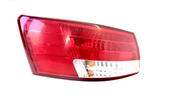 Hyundai Sonata Rear/tail lights 60528B