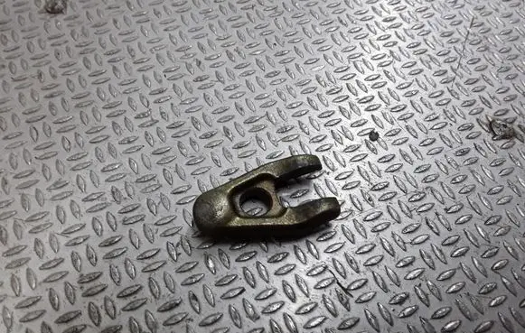 Renault Laguna II Fuel Injector clamp holder