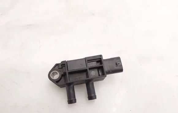 Porsche Cayenne (9Y0 9Y3) Exhaust gas pressure sensor 04L906051F 89696909