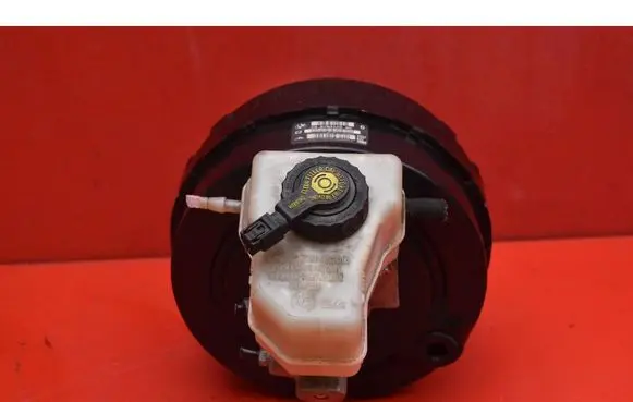 BMW X3 E83 Brake booster 6764125-05