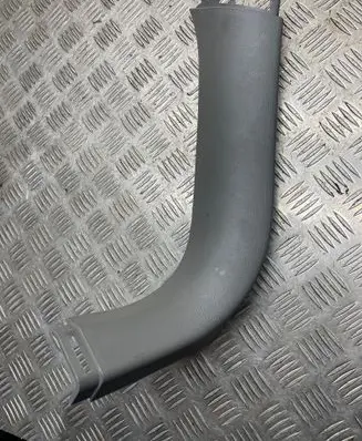 Hyundai Santa Fe Tailgate/trunk side cover trim 817402B000