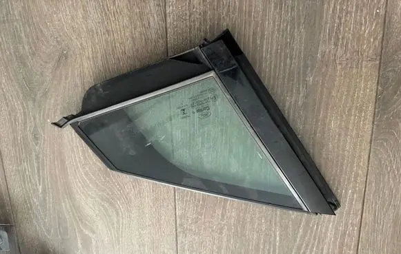 Ford Mondeo MK V Front door window glass four-door 43R000187