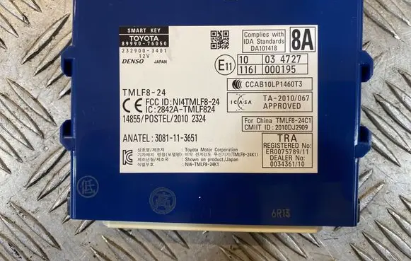 Lexus CT 200H Keyless (KESSY) go control unit/module 8999076050 2329003401 3081113651