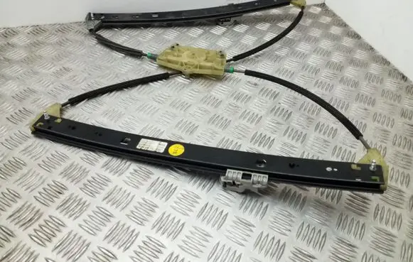 Audi Q7 4L Front window lifting mechanism without motor 4L0839461A