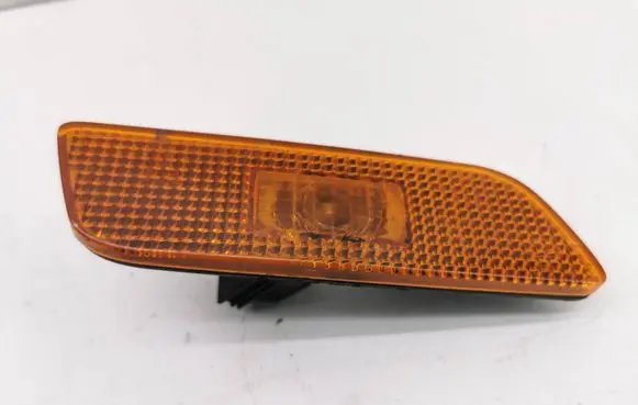 Volvo S80 Front bumper turn signal 9190951