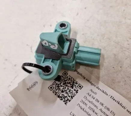 Audi A4 S4 B8 8K Airbag deployment crash/impact sensor 8K0955557C 5WK4380902