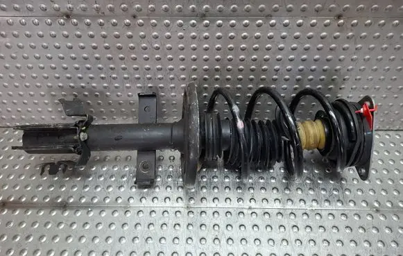 Renault Clio IV Front shock absorber/damper S14456670