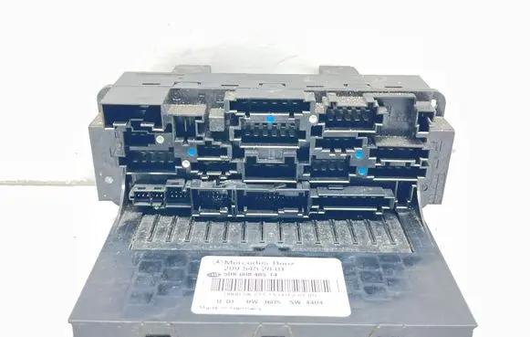 Mercedes-Benz CLK A209 C209 Fuse module 2095452801 5DK00848514